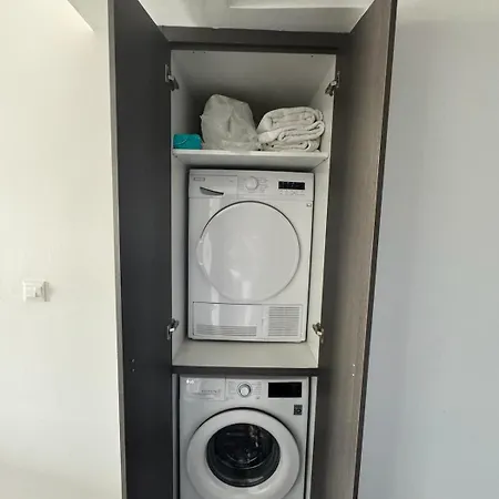 Lovely Spacious Two Bedroom Agios Dhometios